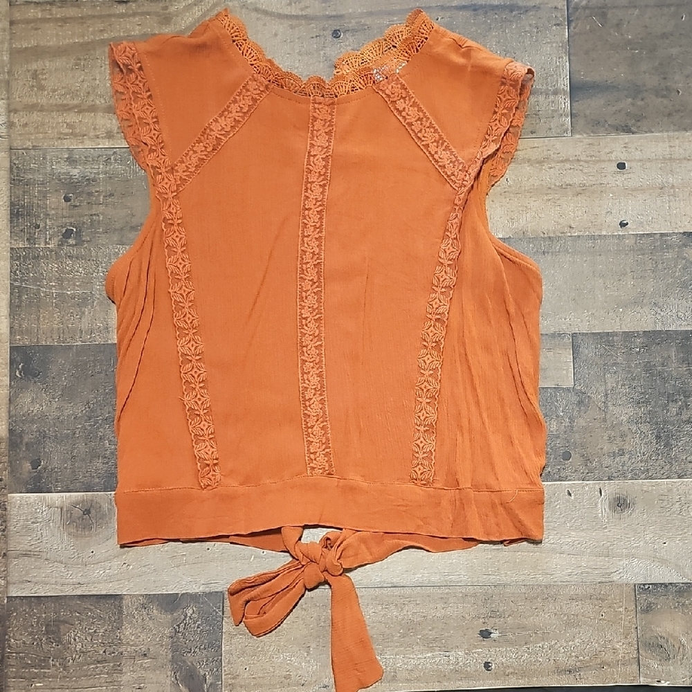 Selfie Sleeveless Top